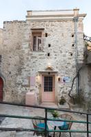 SteMa Residence, with panoramic view, roof garden & jacuzzi! - B&B