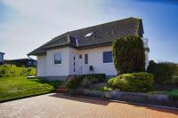 Ferienwohnung mit Terrasse in ruhiger Lage - Haus Südperd FeWo Dünenrose - B&B Thiessow