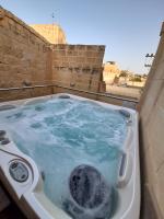 Taz-Zubi Farmhouse - B&B