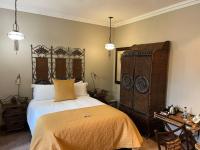 Comfort Queen Room