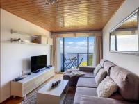 Casa Leão de Ouro by LovelyStay - B&B São Jorge