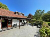 B&B Uden - Cozy Holiday Home in Uden with huge private garden - Bed and Breakfast Uden
