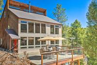 Roomy Angel Fire Home with Hot Tub, Sunroom and Views! - B&B