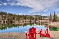 B&B Breckenridge - Breck Condo with Hot Tub Access 6 Mi to Ski Resort! - Bed and Breakfast Breckenridge