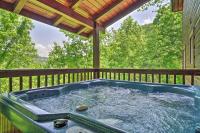 Saltwater Pool and Mtn-View Deck Pigeon Forge Cabin - B&B Sevierville