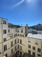 Artiste atelier Bail Mobilité Palais Royal - B&B