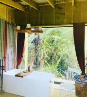 B&B Levin - The kauri Tree Pod - Off Grid Experience - Bed and Breakfast Levin