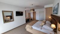 Deluxe Double Room with Balcony and Sea View - Dependence
