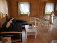 Domek letniskowy drewniany nad Jeziorem Strzeszowskim nowy - Chambres d'hôtes Strzeszów