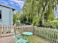 Willow Tree Lodge - Cosy lodge in the heart of the Kent countryside - Chambres d'hôtes Littlebourne