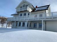 Kvaløya apartment by the sea - B&B Tromsø