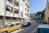 Stylish City Stay with Balcony & Free Parking - B&B Pola