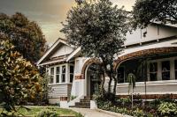 Gilbert by Whiskey June - Bed and Breakfast