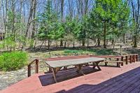 Family-Friendly Terra Alta Home with Lake View! - Chambres d’hôtes Terra Alta