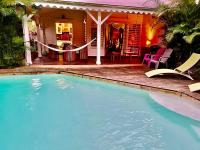 Villa Sisley, 2 chambres, piscine privée, plage à 100 m - Chambres d'hôtes Sainte-Rose