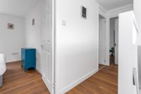 Cheerful Stays - Livingston - 4 Bedroom 3 Bath home - B&B