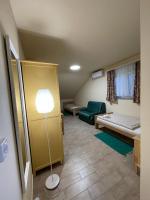 Basic Triple Room