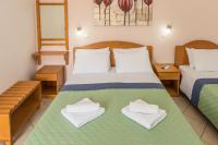 Doppelzimmer mit Balkon und Meerblick