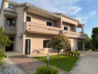 Apartment Lina - B&B Zadar