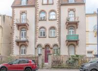 Plumeria - Grand 75m2 calme avec jardin - 2 Chambres - 4 Lits - Parking gratuit - Chambres d'hôtes Metz