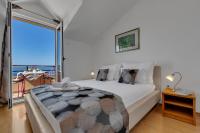 Superior One-Bedroom Apartment with Balcony and Sea View  (2 + 1)