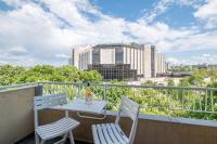 Sunrise 1BDRM View Apartment NDK Congress Centre - B&B