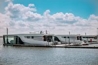 HT Houseboats - luksusowe domki na wodzie - sauna, jacuzzi - Chambres d'hôtes Mielno