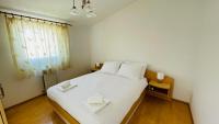 Comfort Two-Bedroom Apartment with Balcony and Sea View
