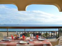 Studio cabine pour 4 avec terrasse, près de Port Fréjus - FR-1-226A-249 - B&B