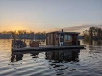 B&B Berlino - Hausboot mit Hottub in Berlin - Bed and Breakfast Berlino