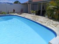 Casa com piscina aquecida em Itapoá - B&B