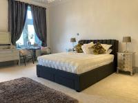 B&B Aberystwyth - Trawscoed Mansion,Central Wing - Bed and Breakfast Aberystwyth