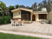 Acogedora casa de campo en La Cantuta, Chosica - B&B Lima
