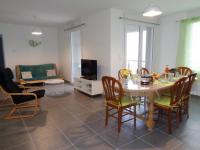 Appartement PMR, balcon, cuisine équipée, WiFi, draps fournis - FR-1-496-228 - Ferienwohnung Saint-Genest-Malifaux