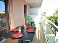 Appartement Climatisé 2P avec Parking, Proche Plage et Commerces à Cavalaire - FR-1-226B-99 - B&B