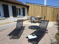 Maison de charme à Villeneuve sur Allier, jardin paisible, idéal pour 4 pers., linge fourni - Chambres d'hôtes Villeneuve-sur-Allier