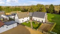 Spacious 5-Bedroom Farmhouse l Near Thetford Forest - Chambres d'hôtes Norwich