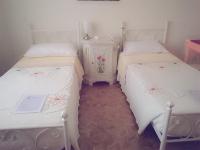 Quadruple Room with Private External Bathroom