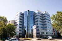 Large 75m2 Modern Apartment - Lake Jarun - B&B Zagreb
