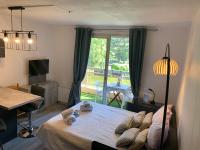 Studio les mélèzes vue montagne Barcelonnette - B&B Barcelonnette