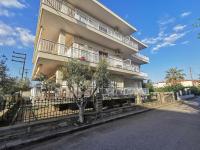 George Laz Rooms Nea Vrasna - B&B Nea Vrasna