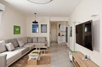 ✦Newly Renovated, Spacious 2BR✦ #BUGRASHOV_LIFE✦ - B&B Tel Aviv
