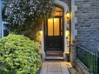 Number One Hundred Bed And Breakfast - B&B Cardiff