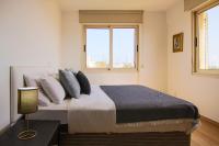 B&B Perivolia - Phaedrus Living Seaside Luxury Flat Pervolia - Bed and Breakfast Perivolia