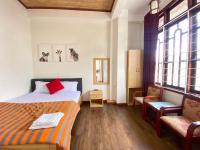 Deluxe Double Room (2 Adults + 1 Child)