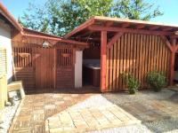 Hajni Vendégház - B&B