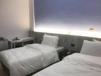 Standard Doppel-/Zweibettzimmer mit Balkon