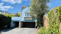 Number 20 - Central, Classic style, Private and Parking - B&B