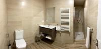 Apartment with Shower