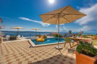 Lorelai - Apartment with private Swimmingpool - B&B Cirquenizza